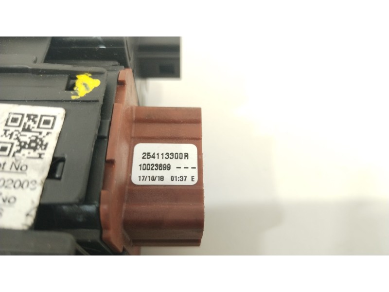 Recambio de mando elevalunas delantero izquierdo para renault captur limited referencia OEM IAM 254291224R 254118722R 254113300R