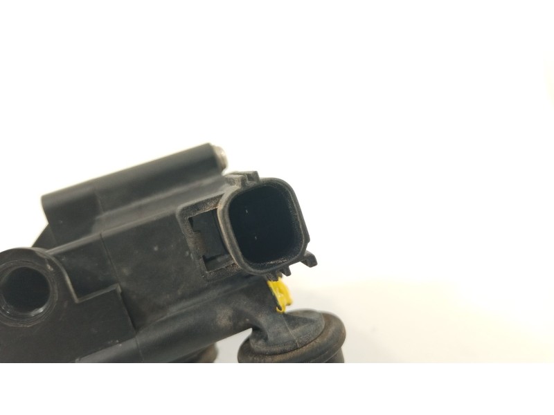 Recambio de centralita suspension para land rover range rover sport v6 td hse referencia OEM IAM RVH00046  