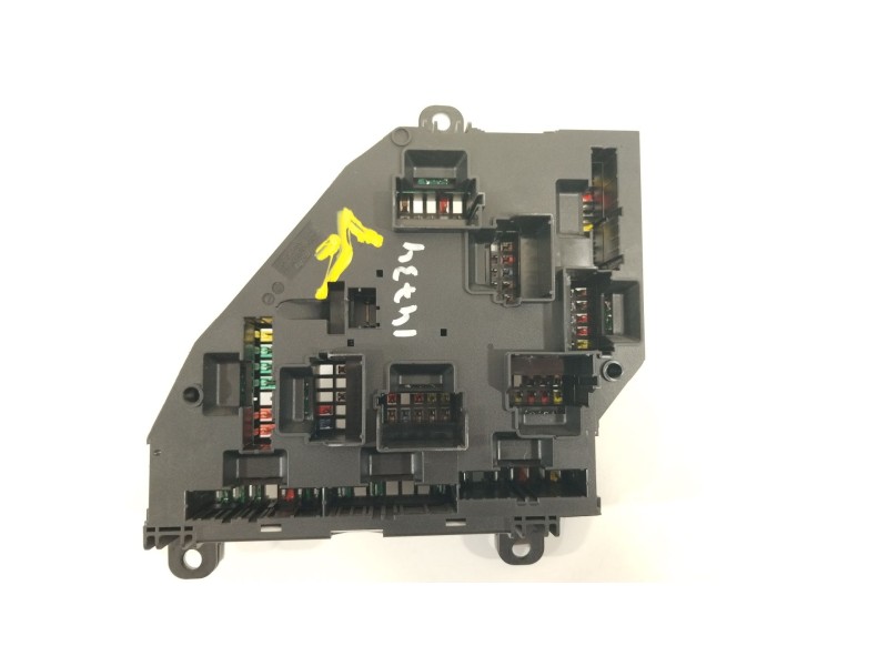 Recambio de caja reles / fusibles para bmw 5 (f10) 530 d xdrive referencia OEM IAM 9234424  61149234424