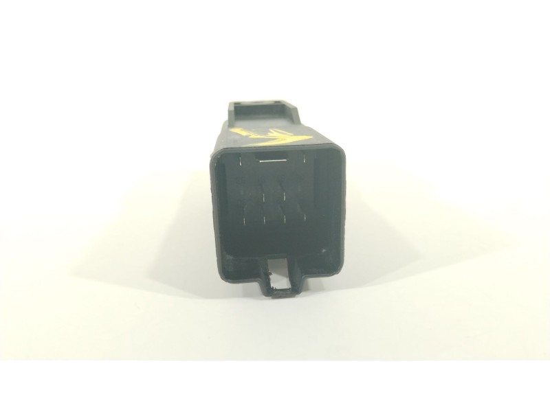 Recambio de caja precalentamiento para seat ibiza iv (6j5, 6p1) 1.9 tdi referencia OEM IAM 038907281D  