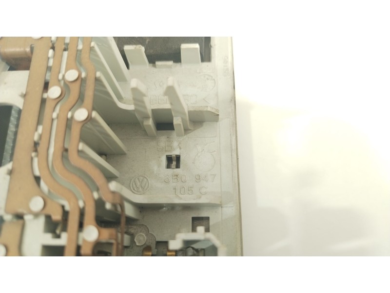 Recambio de luz interior para seat ibiza iv (6j5, 6p1) 1.9 tdi referencia OEM IAM 3B0947105C  