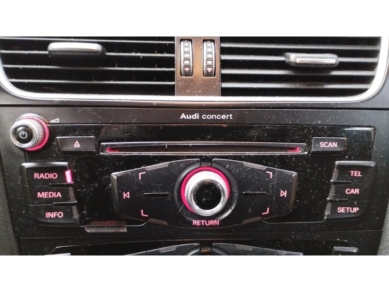 Recambio de sistema audio / radio cd para audi a4 ber. (b8) basis referencia OEM IAM 8R1035186N  CQJA12F4AE