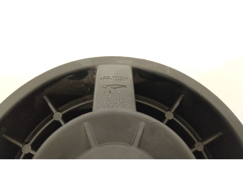 Recambio de ventilador calefaccion para nissan qashqai (j11) acenta referencia OEM IAM 272264EM0A  