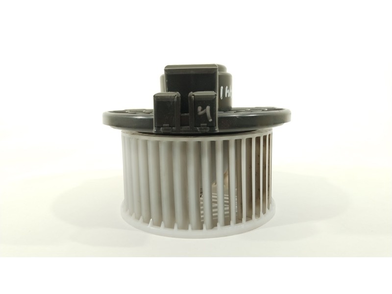 Recambio de ventilador calefaccion para mazda 2 lim. () black tech edition referencia OEM IAM 8727001530  