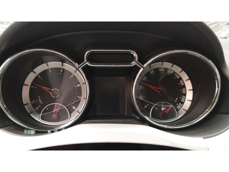 Recambio de cuadro instrumentos para opel adam unlimited ecoflex referencia OEM IAM 39004981  