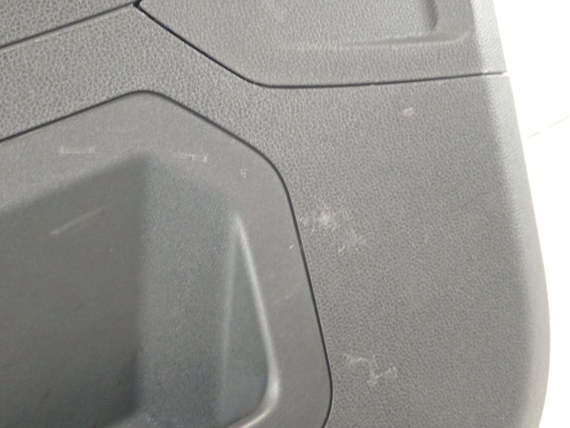 Recambio de guarnecido porton trasero para seat arona (kj7, kjp) 1.0 tsi referencia OEM IAM 6F9867601  