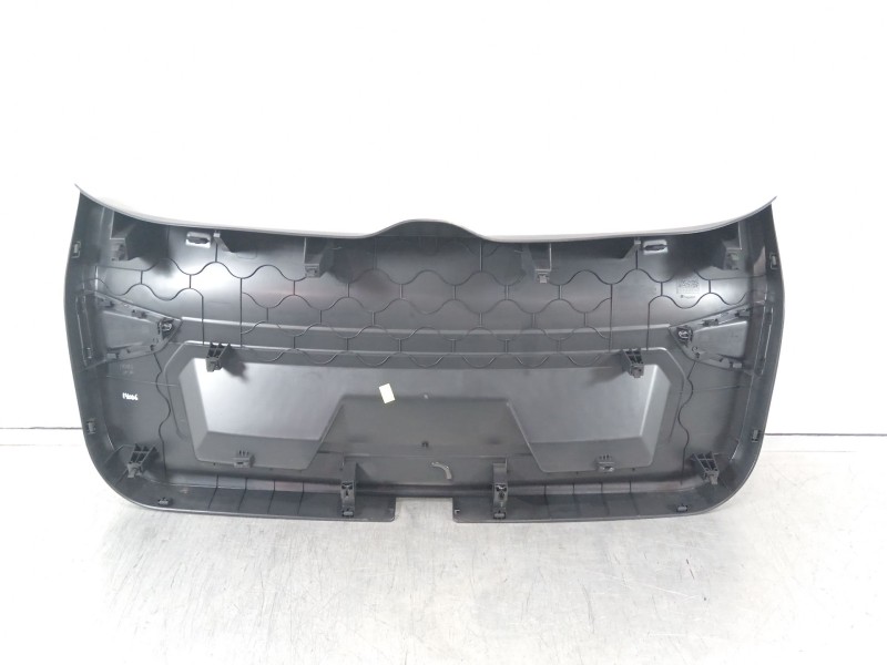 Recambio de guarnecido porton trasero para seat arona (kj7, kjp) 1.0 tsi referencia OEM IAM 6F9867601  