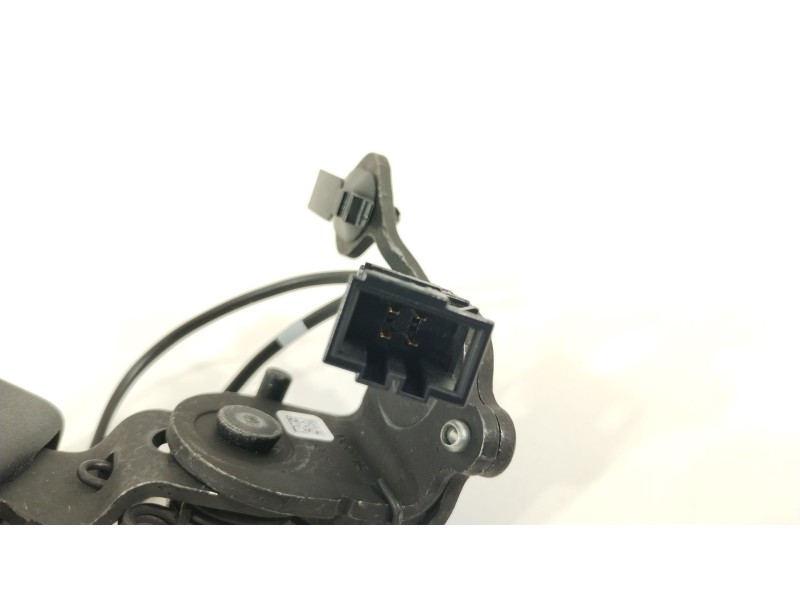 Recambio de enganche cinturon trasero central para cupra leon (kl1, ku1, kug) 1.5 etsi referencia OEM IAM 5FA857739  