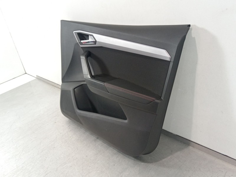 Recambio de guarnecido puerta delantera derecha para seat arona (kj7, kjp) 1.0 tsi referencia OEM IAM 6f0868080  