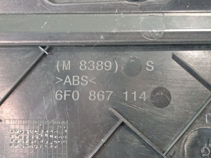 Recambio de guarnecido puerta delantera derecha para seat arona (kj7, kjp) 1.0 tsi referencia OEM IAM 6f0868080  