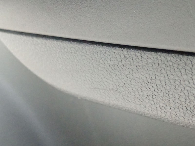 Recambio de guarnecido puerta delantera derecha para seat arona (kj7, kjp) 1.0 tsi referencia OEM IAM 6f0868080  