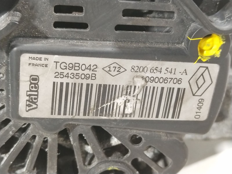 Recambio de alternador para renault clio iii emotion referencia OEM IAM 8200654541A  TG9B042
