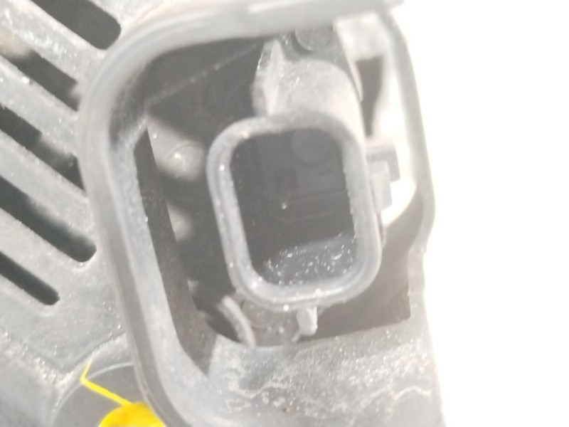 Recambio de alternador para renault clio iii emotion referencia OEM IAM 8200654541A  TG9B042