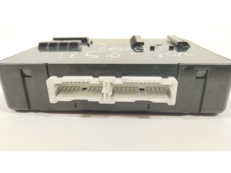 Recambio de modulo electronico para kia cee´d business referencia OEM IAM 95400A2210  