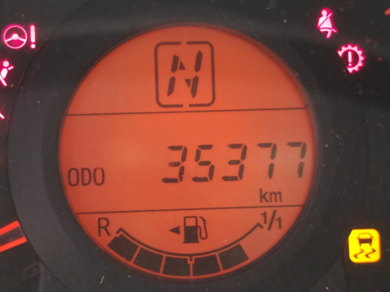Recambio de cuadro instrumentos para toyota aygo x-cite referencia OEM IAM 69144460U  