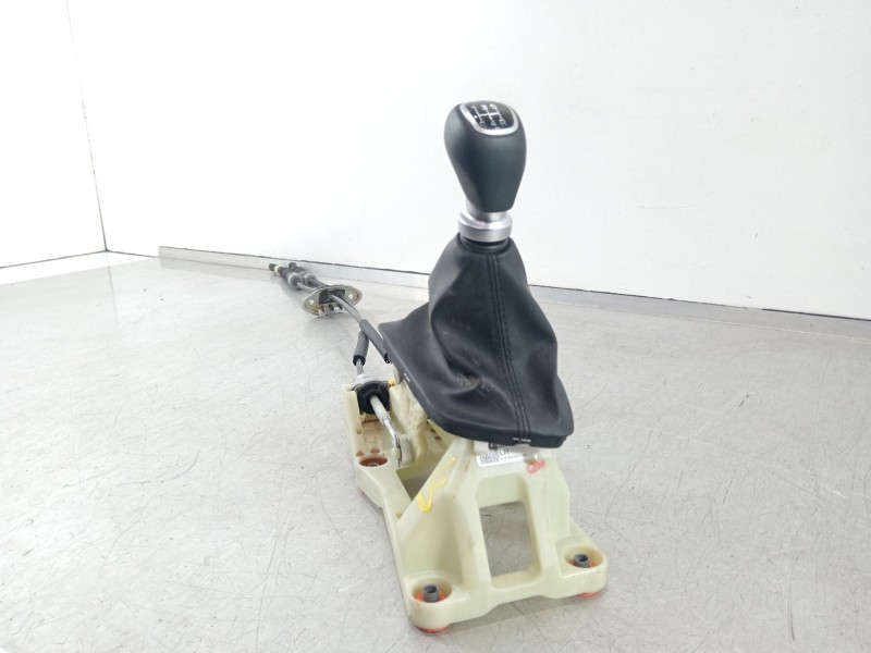 Recambio de palanca cambio para hyundai i20 iii (bc3, bi3) 1.2 referencia OEM IAM 43700Q0200NNB  