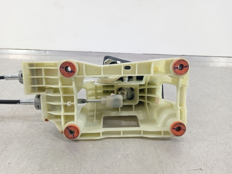 Recambio de palanca cambio para hyundai i20 iii (bc3, bi3) 1.2 referencia OEM IAM 43700Q0200NNB  