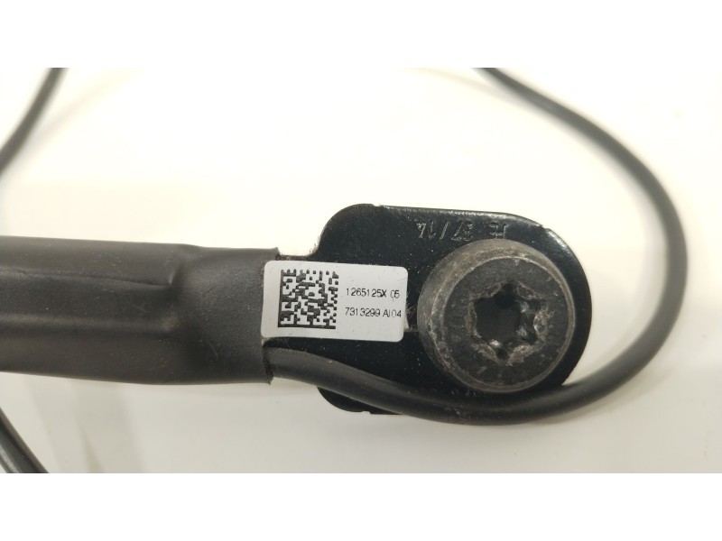 Recambio de enganche cinturon delantero derecho para mini mini (f56) cooper d referencia OEM IAM 7313299  72117313299