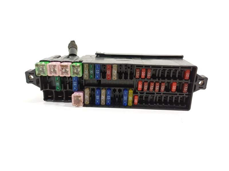 CAJA RELES / FUSIBLES 6C0937615A 