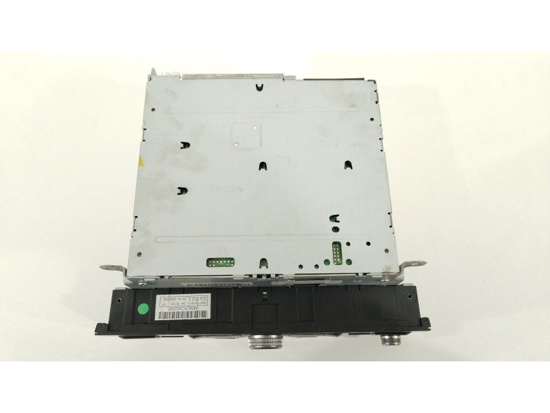 Recambio de sistema audio / radio cd para audi a4 ber. (b8) basis referencia OEM IAM 8R1035186N  CQJA12F4AE