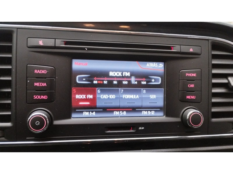 Recambio de sistema audio / radio cd para seat leon (5f1) style referencia OEM IAM 5F0035869  