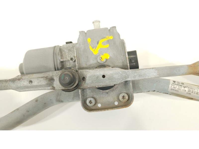 Recambio de motor limpia delantero para alfa romeo giulietta (191) sprint referencia OEM IAM 50509396  