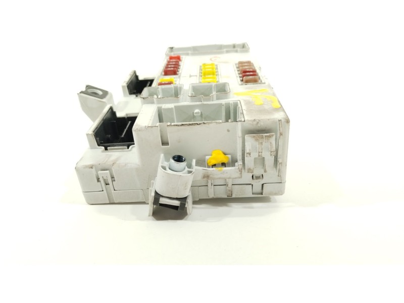 Recambio de caja reles / fusibles para alfa romeo giulietta (191) sprint referencia OEM IAM 50534683  