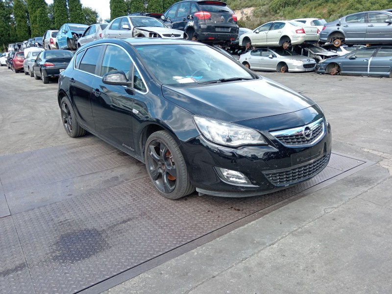opel astra j (p10) del año 2010