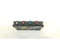 Recambio de caja reles / fusibles para toyota auris (_e18_) 1.6 (zre181_, zre185_) referencia OEM IAM 8264147020  72818502