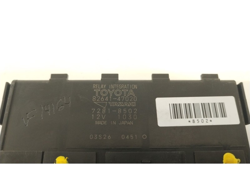 Recambio de caja reles / fusibles para toyota auris (_e18_) 1.6 (zre181_, zre185_) referencia OEM IAM 8264147020  72818502