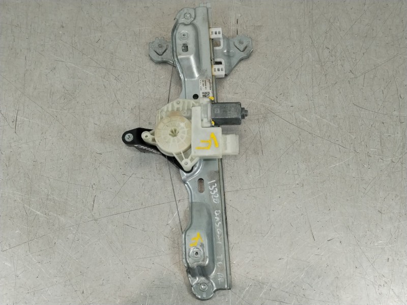 Recambio de elevalunas trasero derecho para nissan qashqai ii (j11, j11_) 1.5 dci referencia OEM IAM 82700HV00A  C86070101