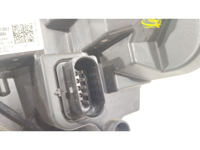 Recambio de faro derecho para seat ibiza v (kj1, kjg) 1.0 tsi referencia OEM IAM 6F1941006E  