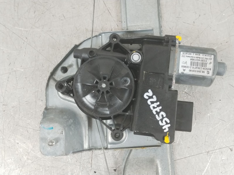 Recambio de elevalunas delantero derecho para peugeot 208 1.2 12v vti referencia OEM IAM 9816402080  9816401680