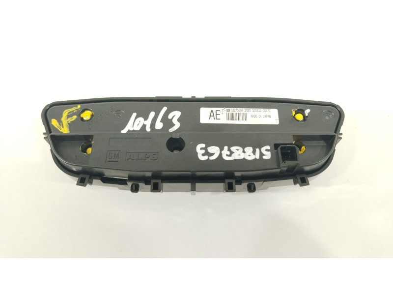 Recambio de mando climatizador para opel insignia sports tourer 2.0 16v cdti referencia OEM IAM 13273097  