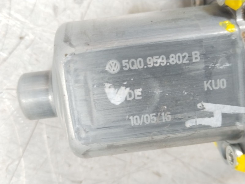 Recambio de elevalunas delantero derecho para seat leon (5f1) fr referencia OEM IAM 5F4837462D  5Q0959802B