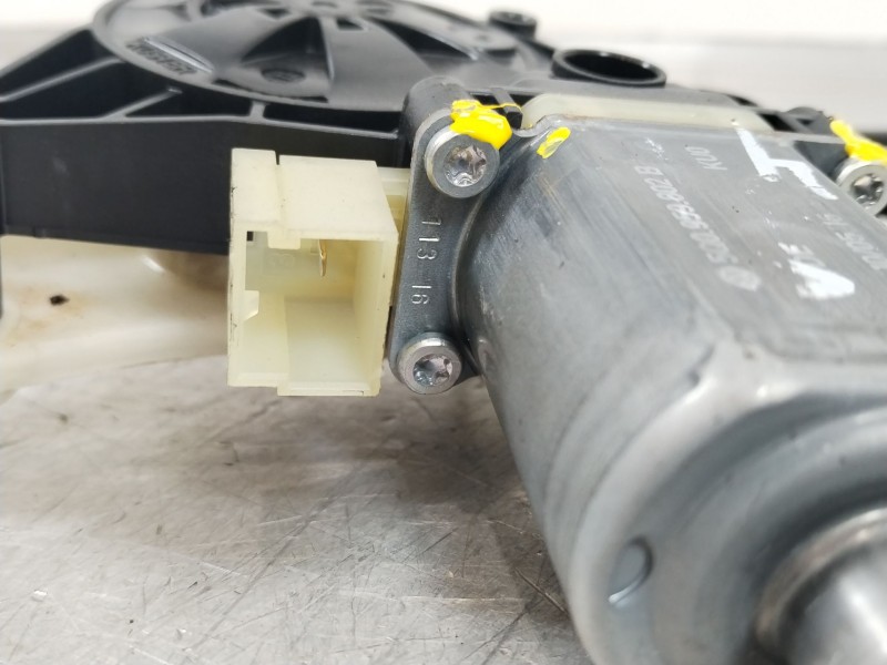 Recambio de elevalunas delantero derecho para seat leon (5f1) fr referencia OEM IAM 5F4837462D  5Q0959802B