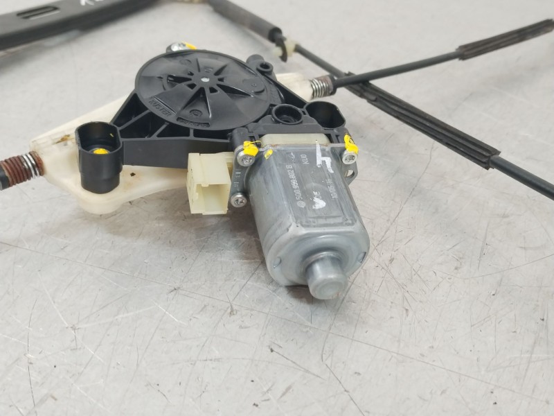 Recambio de elevalunas delantero derecho para seat leon (5f1) fr referencia OEM IAM 5F4837462D  5Q0959802B