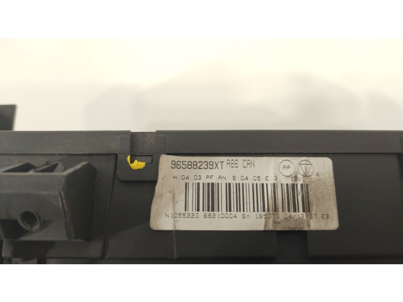 Recambio de mando climatizador para citroën c2 (jm_) 1.6 vts referencia OEM IAM 96588239XT  