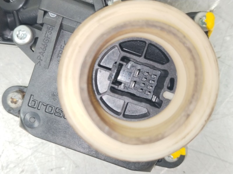 Recambio de elevalunas delantero izquierdo para toyota yaris (_p9_) 1.4 d-4d (nlp90_) referencia OEM IAM 857020F010  983712100