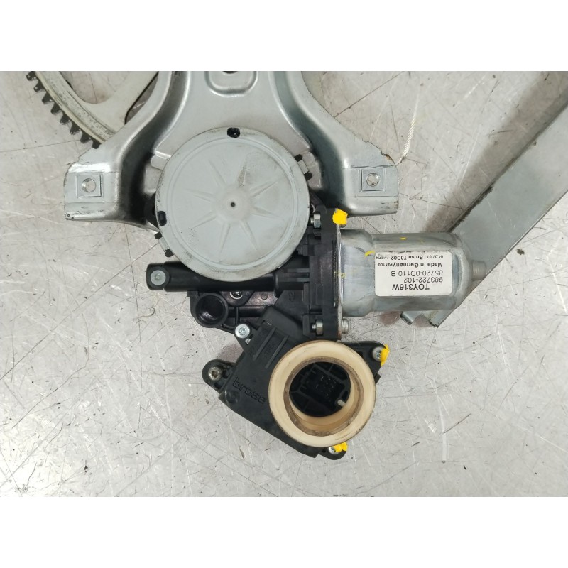Recambio de elevalunas delantero izquierdo para toyota yaris (_p9_) 1.4 d-4d (nlp90_) referencia OEM IAM 857020F010  983712100