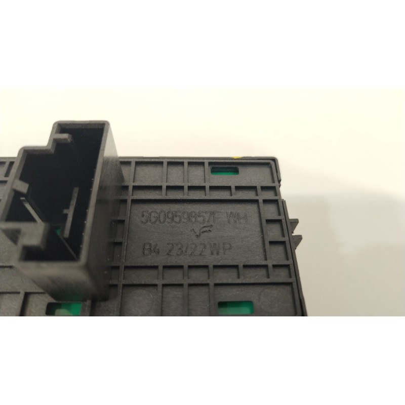 Recambio de mando elevalunas delantero izquierdo para seat ibiza v (kj1, kjg) 1.0 tsi referencia OEM IAM 5G0959857F  