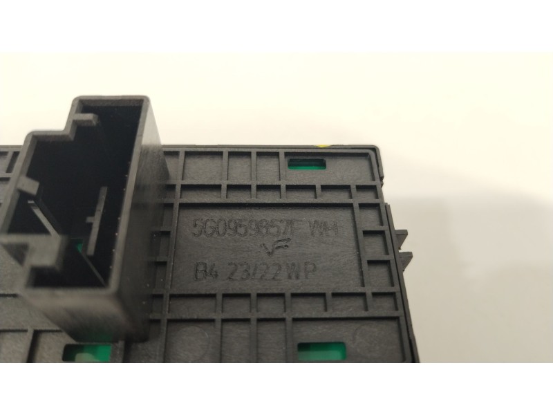 Recambio de mando elevalunas delantero izquierdo para seat ibiza v (kj1, kjg) 1.0 tsi referencia OEM IAM 5G0959857F  