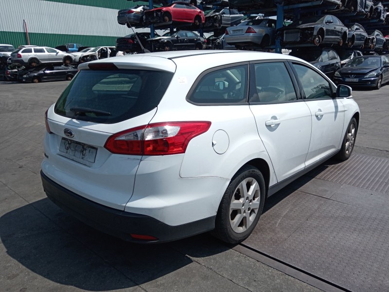 ford focus iii sedán del año 2014