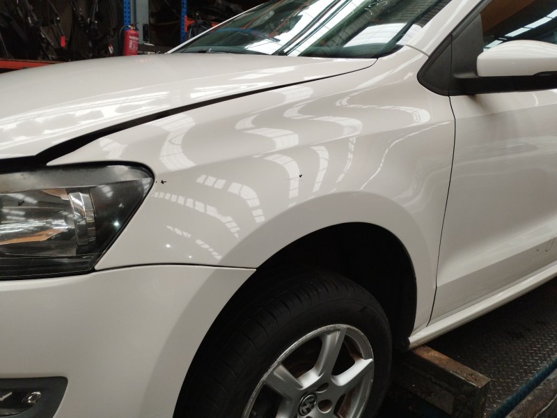 Recambio de aleta delantera izquierda para volkswagen polo v (6r1, 6c1) 1.6 tdi referencia OEM IAM   
