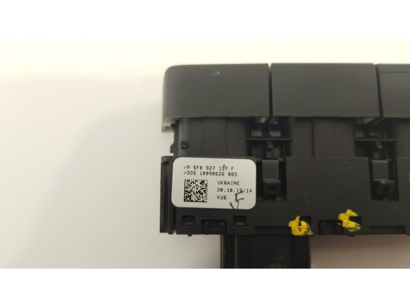 Recambio de mando multifuncion para seat leon st (5f8) x-perience titan desert 4drive referencia OEM IAM 5F0927137F  