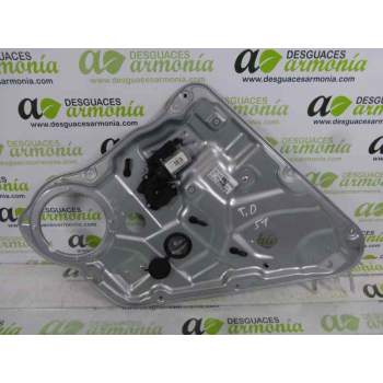 ELEVALUNAS TRASERO DERECHO 834801H020 
