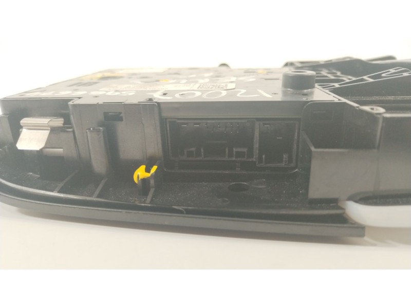 Recambio de luz interior para bmw serie 3 touring (f31) 320d referencia OEM IAM 63319312494  