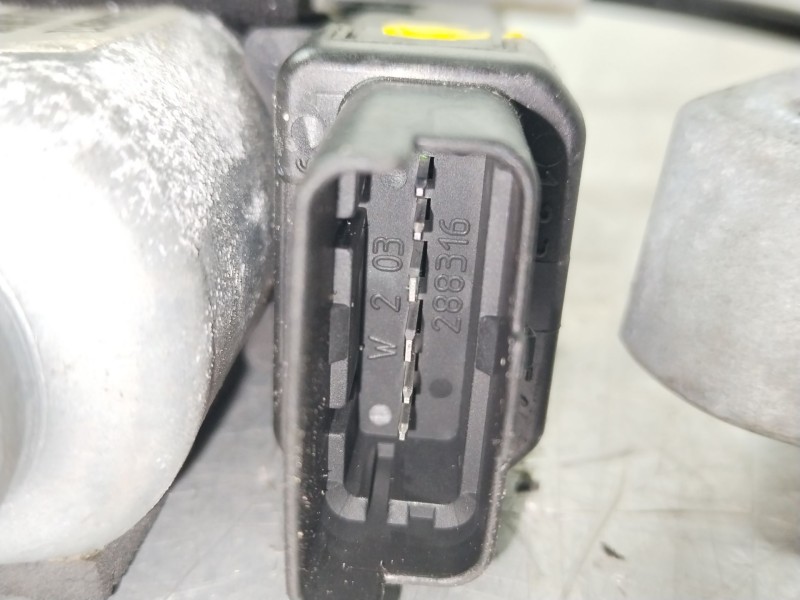 Recambio de elevalunas delantero derecho para renault megane ii (bm0/1_, cm0/1_) 1.5 dci (bm02, bm13, bm2a, cm02, cm13) referenc