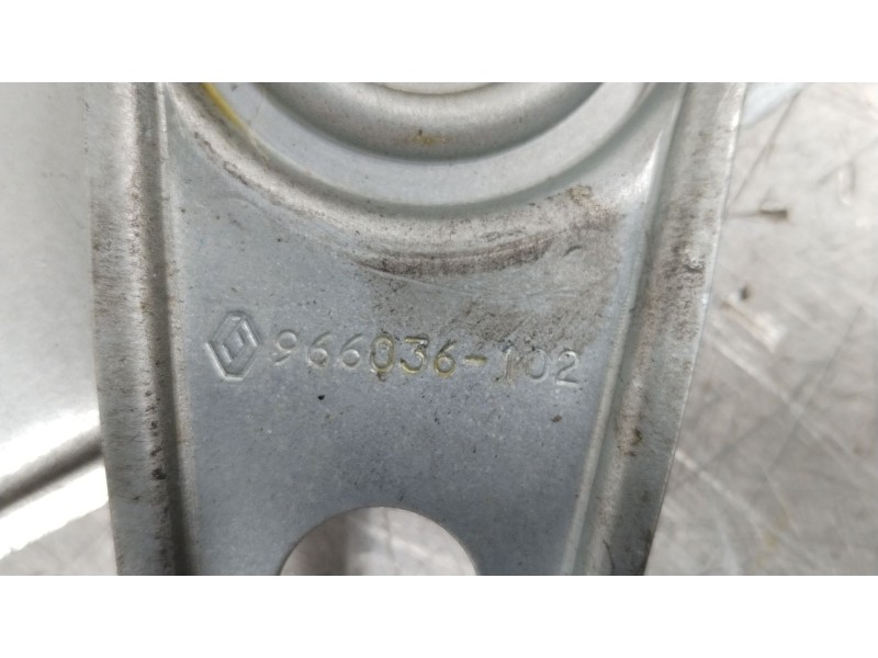 Recambio de elevalunas delantero derecho para renault scenic iii expression referencia OEM IAM 807212569R  807302741R