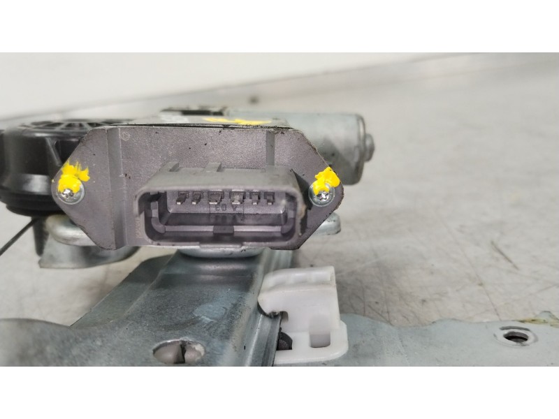 Recambio de elevalunas trasero derecho para peugeot 3008 monospace (0u_) 2.0 hdi hybrid4 referencia OEM IAM 9682808680  91202810